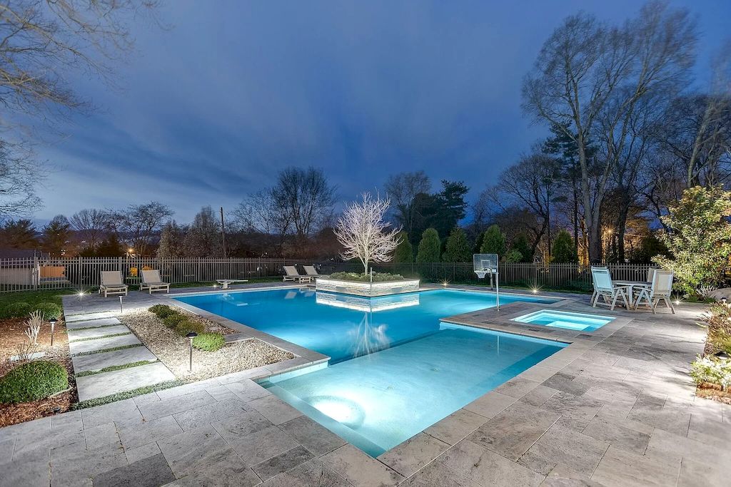 The Home in Tennessee is a luxurious home located on a fabulous location and meticulously maintained now available for sale. This home located at 317 Granny White Pike, Brentwood, Tennessee; offering 06 bedrooms and 07 bathrooms with 7,733 square feet of living spaces.