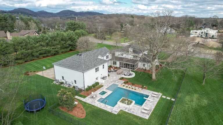 Amazing Outdoor Entertaining Space Provided in this $5,200,000 One-of-a-kind Home in Tennessee