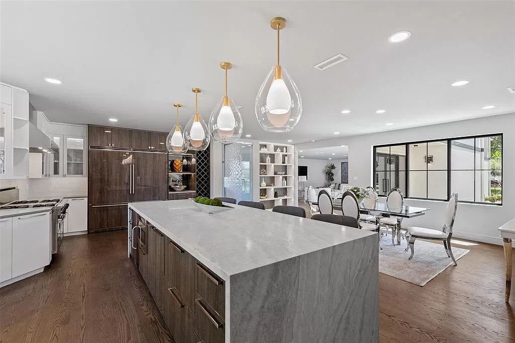 The Home in Dallas artfully redesigned and thoughtfully implemented by award winning and renowned Moore design group now available for sale. This home located at 4700 Dorset Rd, Dallas, Texas