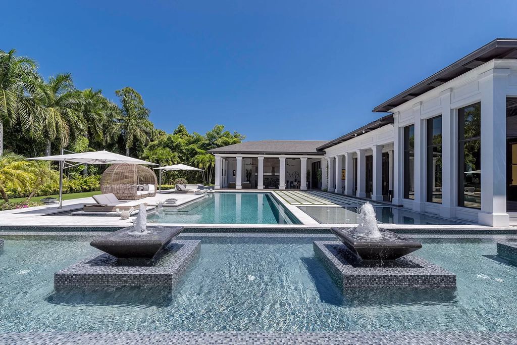 The Mansion in Palm Beach Gardens is a bold yet exquisite mansion in Old Palm boasting world-class displays now available for sale. This home located at 12400 Hautree Ct, Palm Beach Gardens, Florida