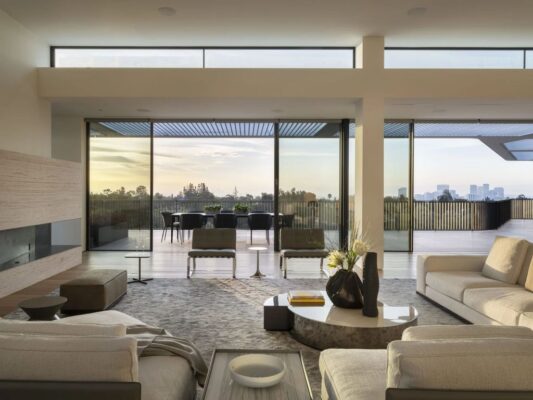 $47.5M Brand new architectural home in Bel Air with Sky-sweeping views