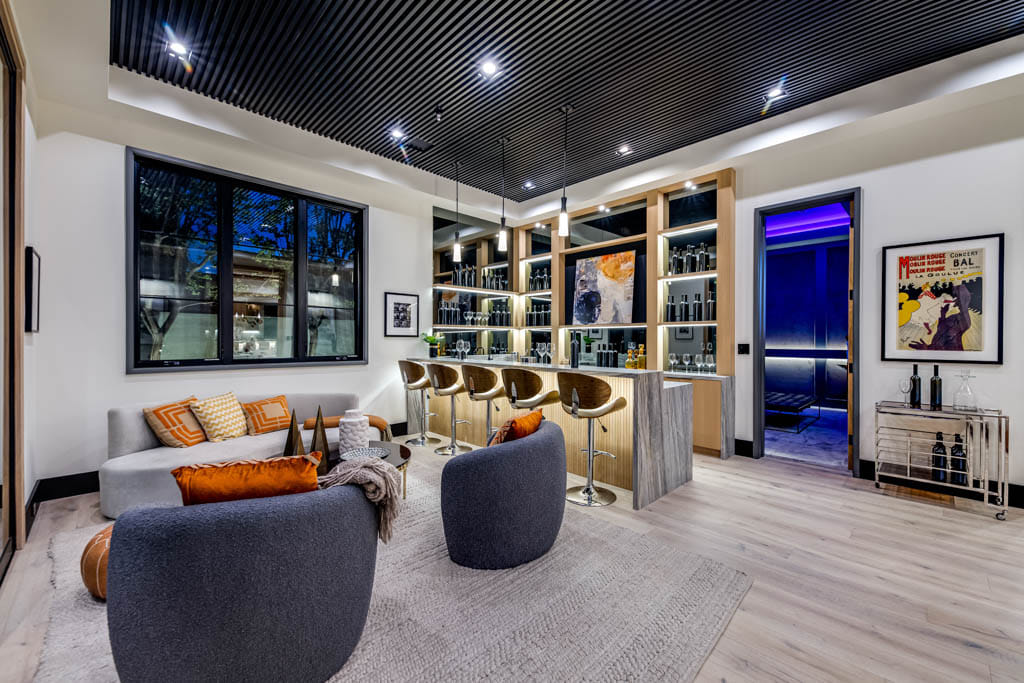 The Home in Encino is a brand new resort style estate with a large open floor plan generates an ideal flow for indoor outdoor living now available for sale. This home located at 4050 Contera Rd, Encino, Los Angeles, California;