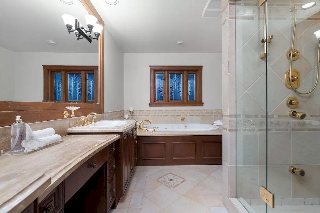 The Residence in West Vancouver offers spectacular views of the city’s downtown skyline and inner harbor, now available for sale. This home located at 707 Eyremount Dr, West Vancouver, BC V7S 2A3, Canada