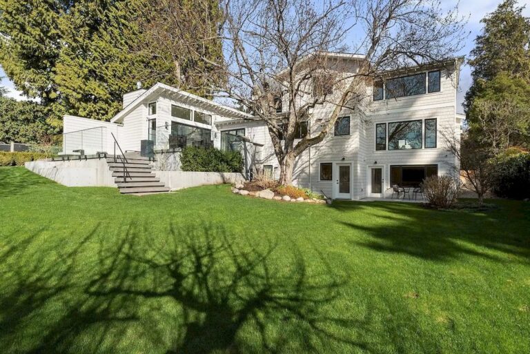 Enjoys a Cool and Peaceful Vibe in This C$7,500,000 Park-Like Property in Vancouver