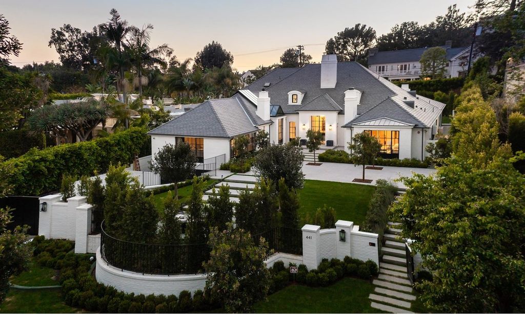 The Home in Los Angeles is an exquisite traditional masterpiece in the exclusive Brentwood Park showcases cohesive design elements now available for sale. This home located at 441 N Bristol Ave, Los Angeles, California