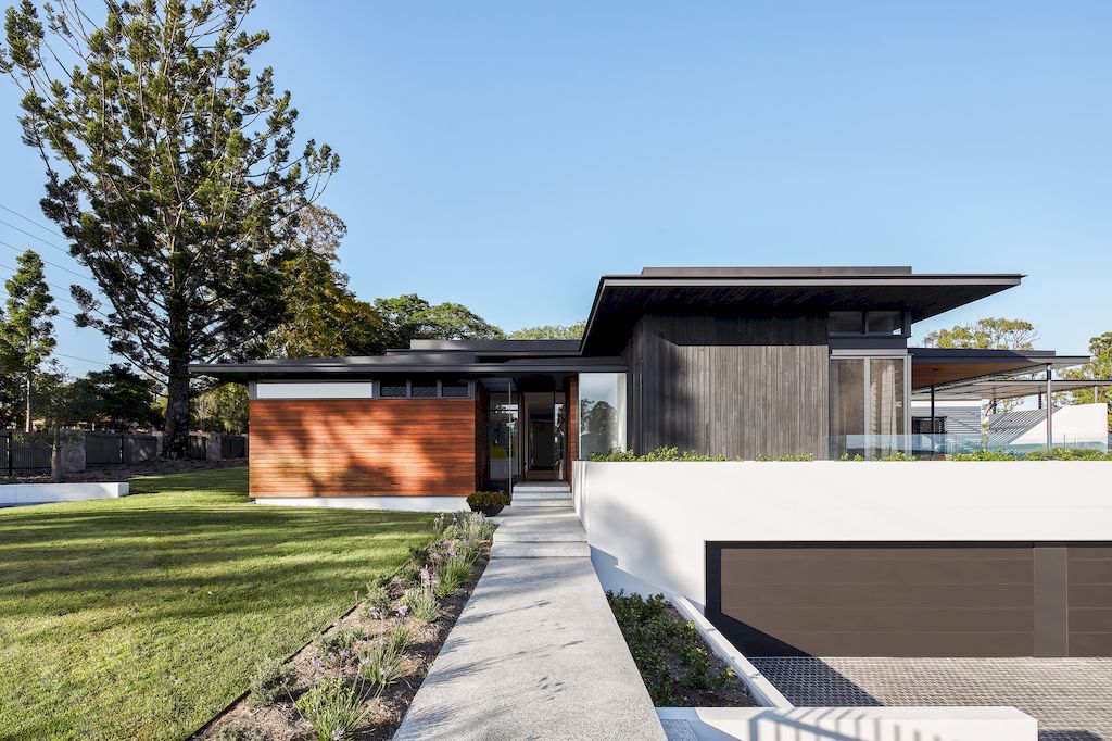 Goodtown House, Sprawling single storey home by Alexandra Buchanan