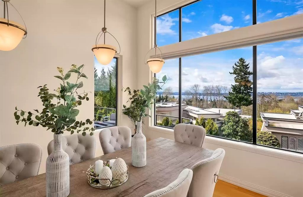 The Estate in Washington is a luxurious home with breathtaking views of mountains, lake, city lights and stunning sunsets now available for sale. This home located at 7537 115th Place NE, Kirkland, Washington; offering 04 bedrooms and 04 bathrooms with 4,750 square feet of living spaces.