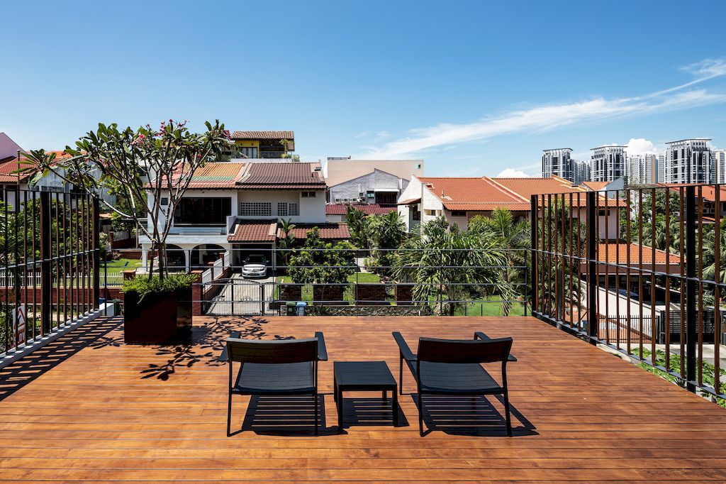 Hill-Terrace-House-Stunning-3-storey-Home-in-Singapore-by-Atelier-MA-20