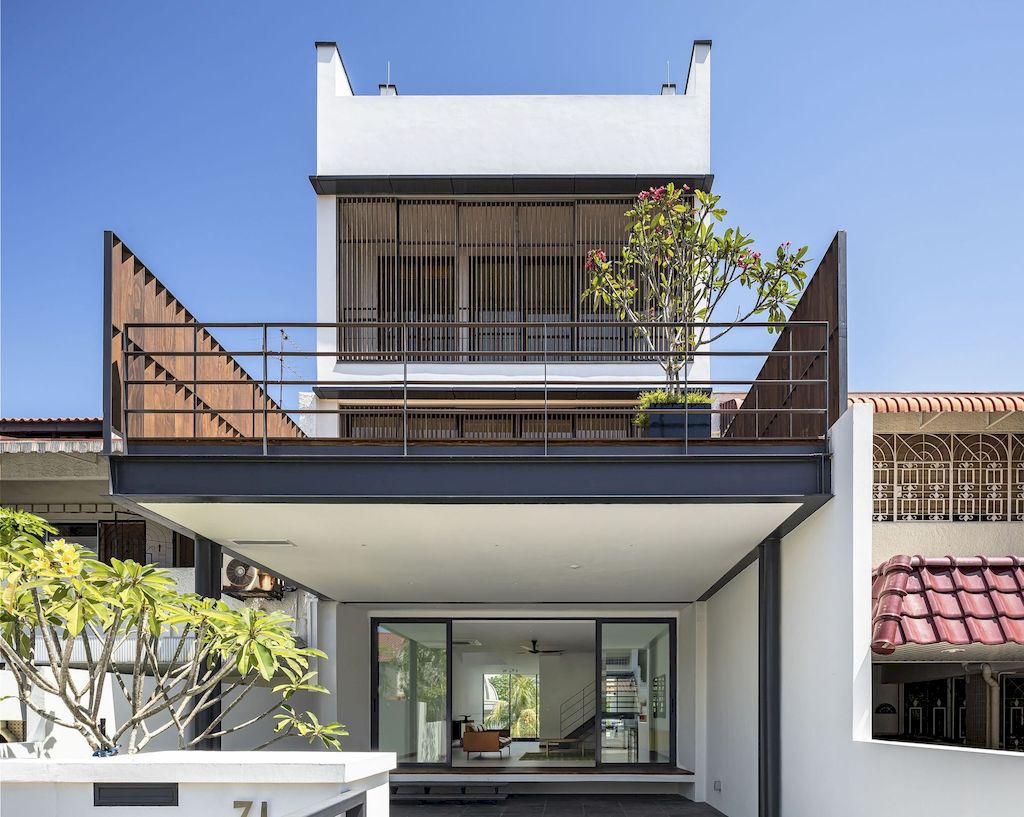 Hill-Terrace-House-Stunning-3-storey-Home-in-Singapore-by-Atelier-MA-4