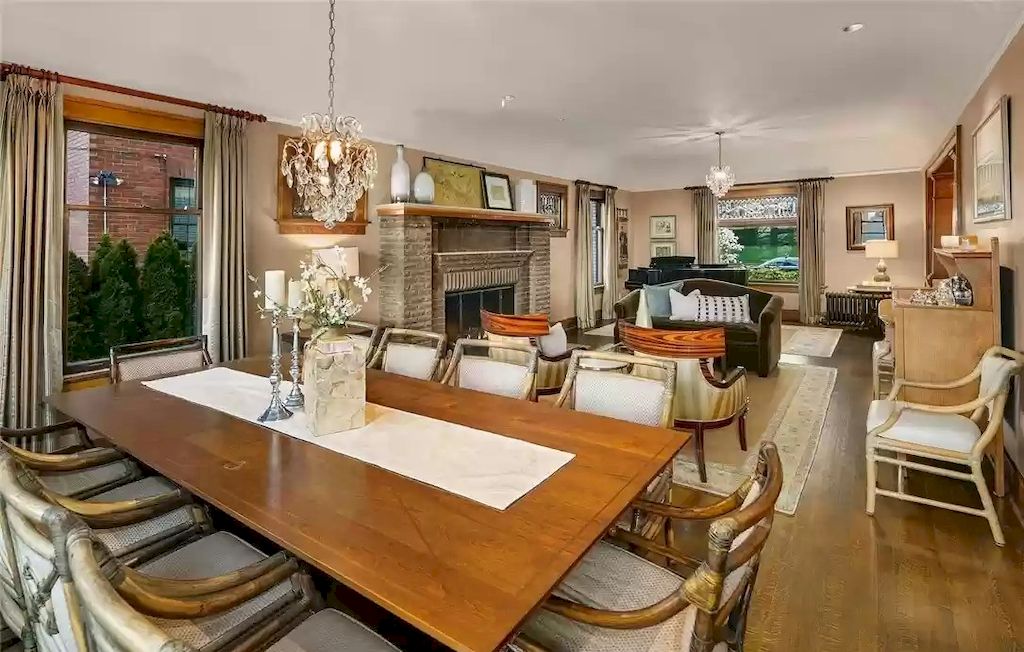 The Estate in Washington is a luxurious home built for perfect gatherings now available for sale. This home located at 1138 22nd Avenue E, Seattle, Washington; offering 06 bedrooms and 04 bathrooms with 6,300 square feet of living spaces. 