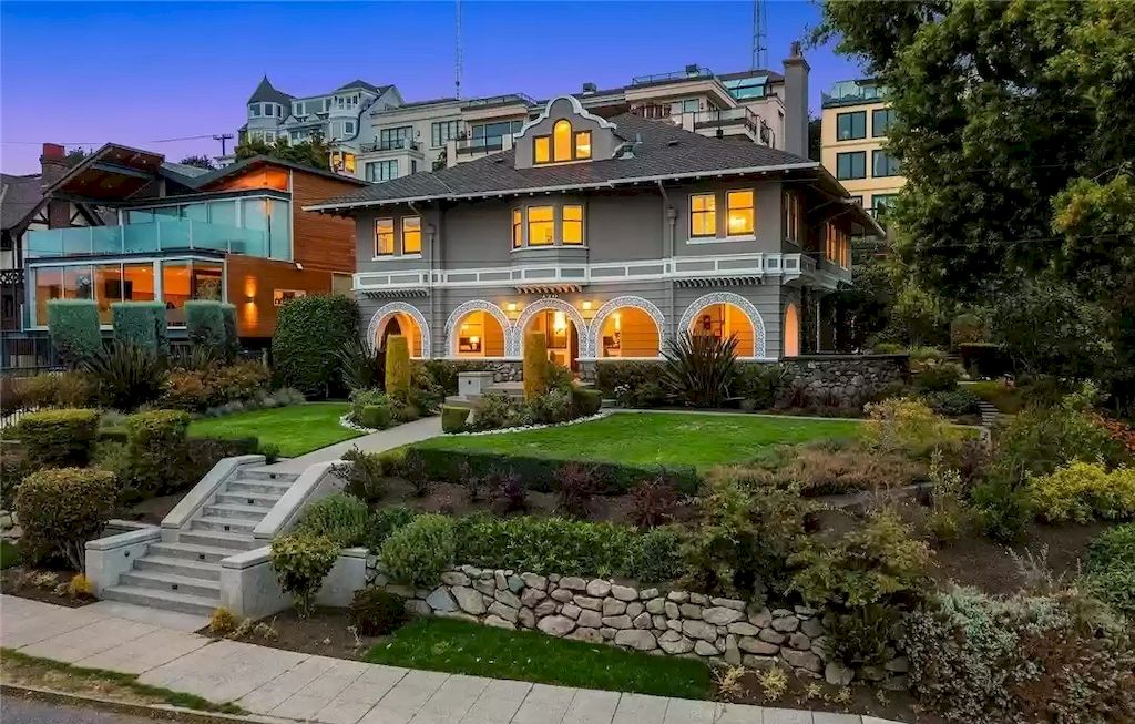 The Estate in Washington is a luxurious home constructed from old growth timber and unparalleled craftsmanship now available for sale. This home located at 170 Prospect Street, Seattle, Washington; offering 06 bedrooms and 06 bathrooms with 7,413 square feet of living spaces.
