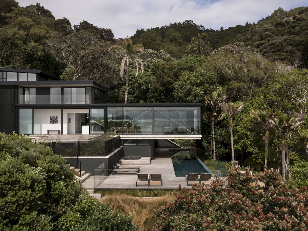 Private island home Mahuika in New Zealand by Daniel Marshall Architects