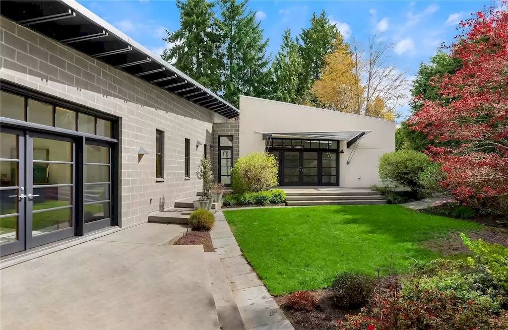 Sculpted-and-Honed-to-Bring-a-Fresh-Air-for-a-Purposeful-Living-in-Washington-this-Estate-Listed-at-6250000-29