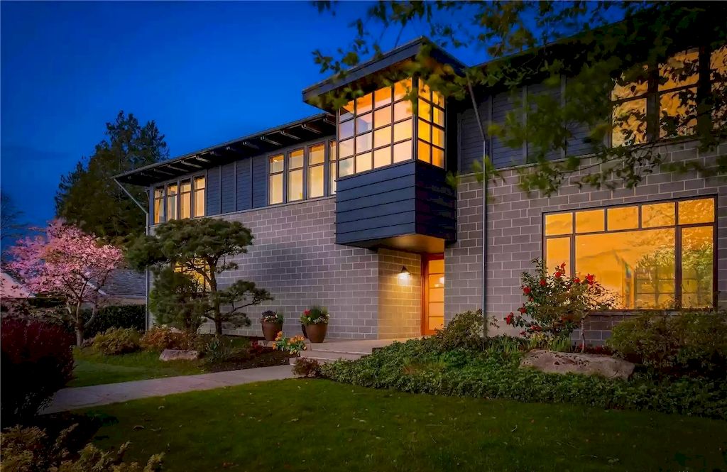 Sculpted-and-Honed-to-Bring-a-Fresh-Air-for-a-Purposeful-Living-in-Washington-this-Estate-Listed-at-6250000-38