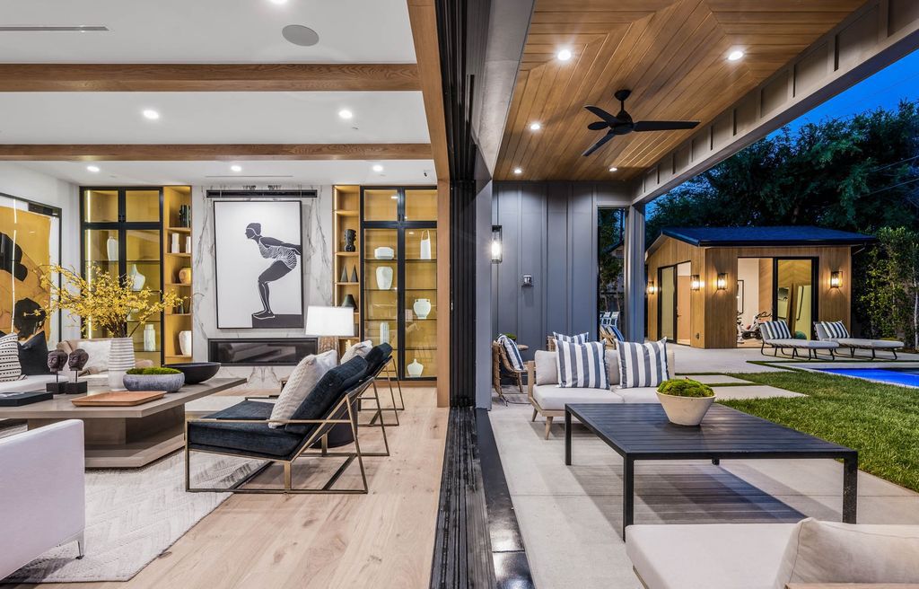 The Home in Encino is a brand new contemporary residence features an expansive open floor plan, with high ceilings and an elegant entrance now available for sale. This home located at 17600 Tarzana St, Encino, California