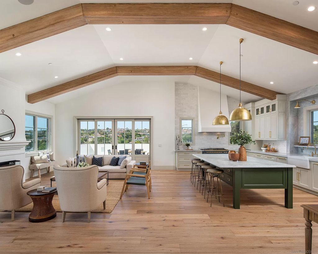 Stunning-Brand-New-Construction-Home-in-San-Diego-was-Meticulously-Designed-Comes-to-The-Market-at-5775000-23