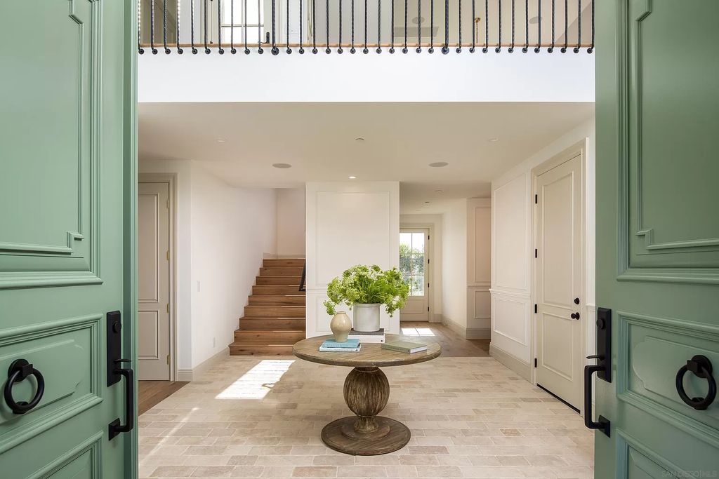 Stunning-Brand-New-Construction-Home-in-San-Diego-was-Meticulously-Designed-Comes-to-The-Market-at-5775000-9