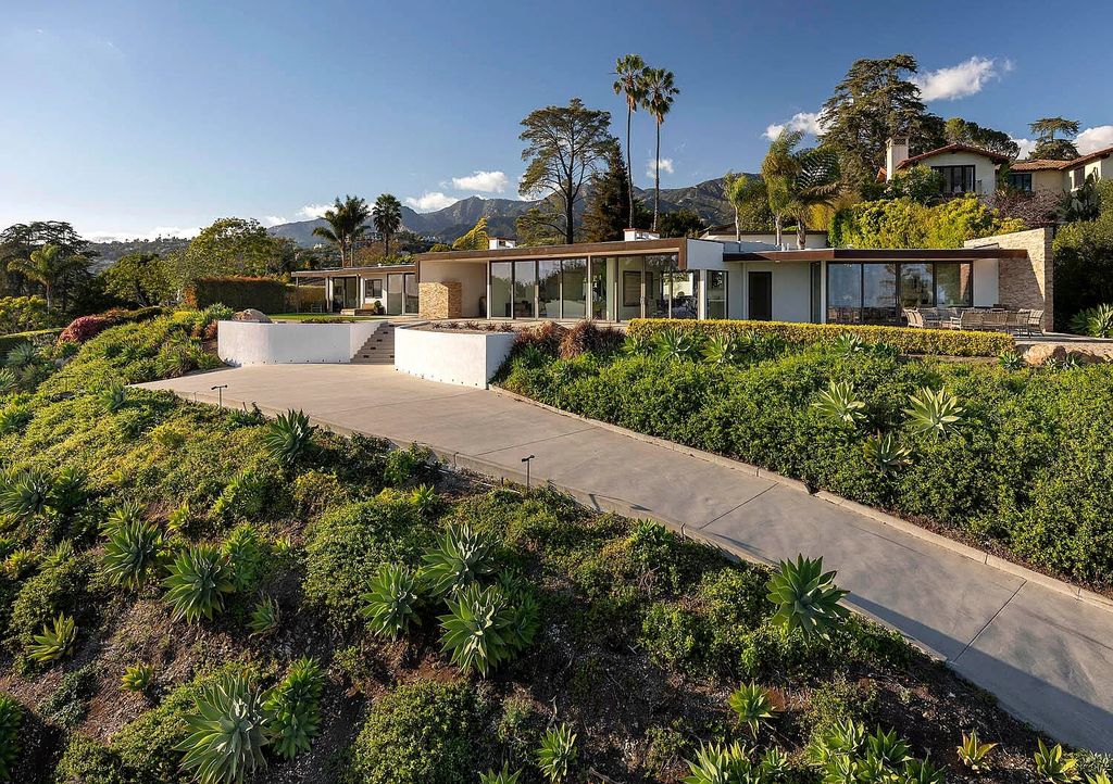 The Home in Santa Barbara is a newly renovated single level residence offer incredible entertainment areas now available for sale. This house located at 1010 Cima Linda Ln, Santa Barbara, California