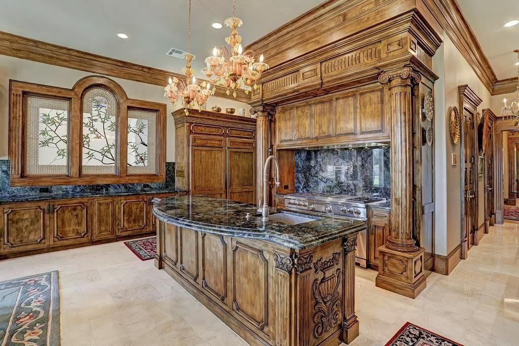 This-12950000-Mega-Mansion-in-Houston-is-A-Palladian-Paradise-offers-Spectacular-Resort-Style-Living-and-Entertaining-13