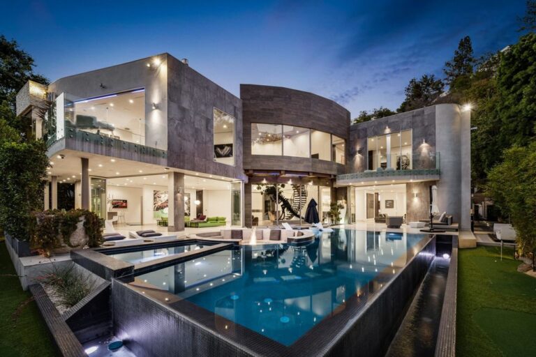 This $20,000,000 Modern Architectural Home in Prime Lower Bel Air is An Entertainer’s Paradise