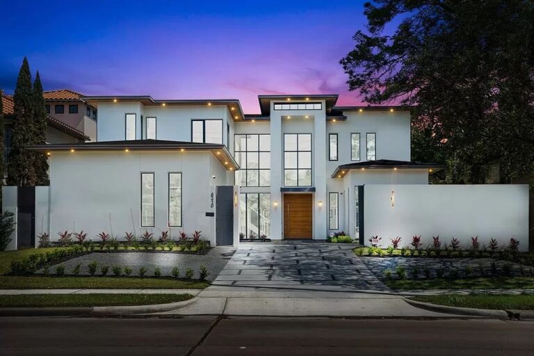 This $3,600,000 Contemporary Home in Houston is The Epitome of Modern Luxury with Amazing Features