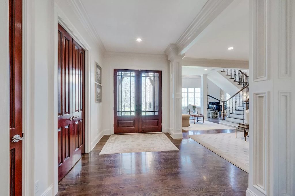 The Home in Tennessee is a luxurious home offering a resort style environment now available for sale. This home located at 6028 Hillsboro Pike, Nashville, Tennessee; offering 07 bedrooms and 09 bathrooms with 10,352 square feet of living spaces.