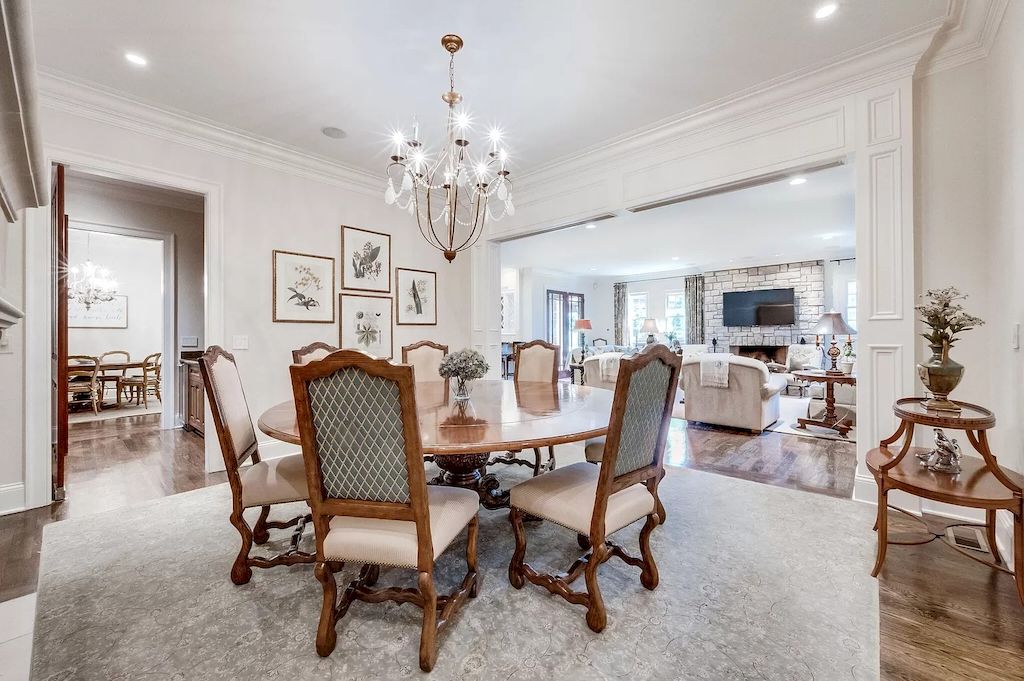 The Home in Tennessee is a luxurious home offering a resort style environment now available for sale. This home located at 6028 Hillsboro Pike, Nashville, Tennessee; offering 07 bedrooms and 09 bathrooms with 10,352 square feet of living spaces.