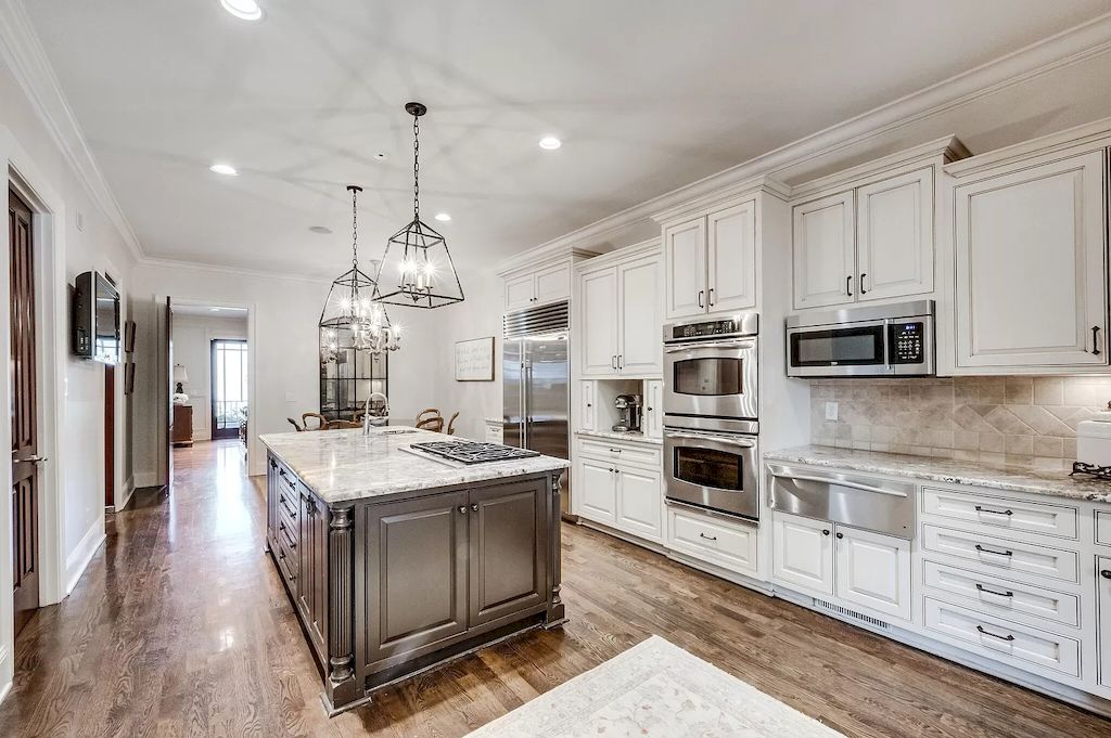 The Home in Tennessee is a luxurious home offering a resort style environment now available for sale. This home located at 6028 Hillsboro Pike, Nashville, Tennessee; offering 07 bedrooms and 09 bathrooms with 10,352 square feet of living spaces.