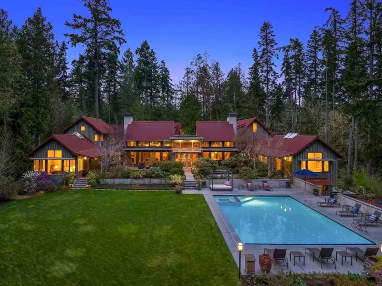 This $5,498,000 Farmhouse-inspired Estate in Washington Leaves You Breathless