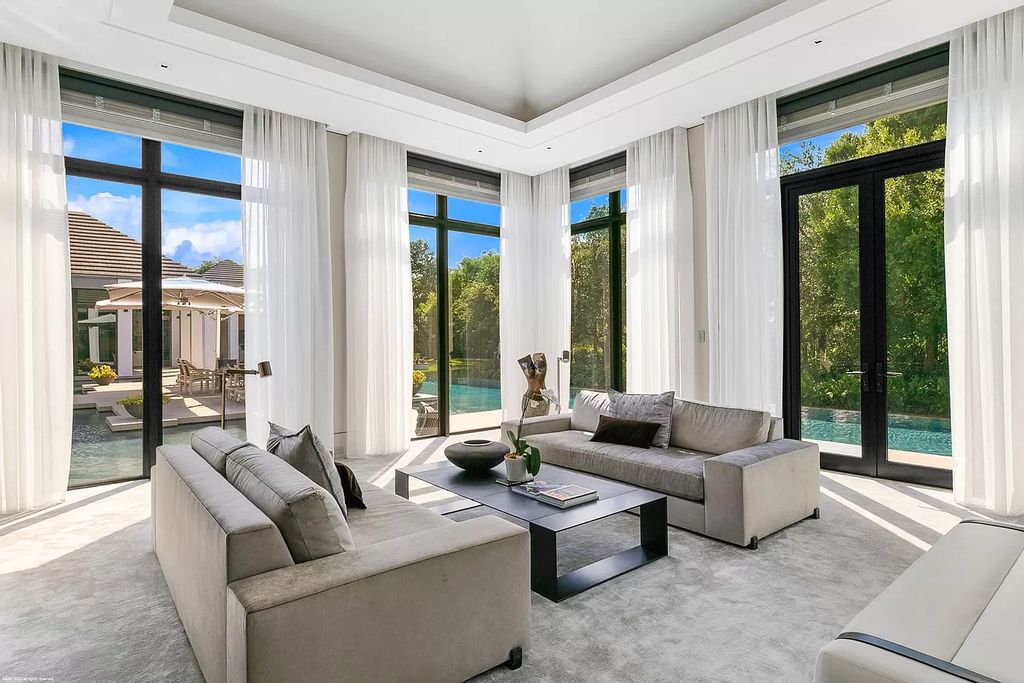 The Mansion in Jupiter is a magnificent home constructed from the finest materials and inspired from amazing resorts around the world now available for sale. This home located at 126 Bears Club Dr, Jupiter, Florida