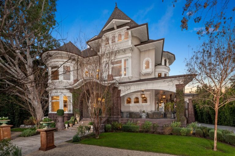 This $7,995,000 Stunning Victorian Home in Los Angeles infuses The Beauty of Modern Elements with Historical Charm
