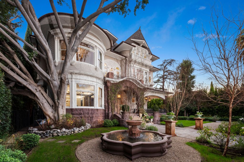 The Home in Los Angeles is a cultural masterpiece stands as one of the last early Wilshire Boulevard homes still in existence now available for sale. This home located at 637 S Lucerne Blvd, Los Angeles, California