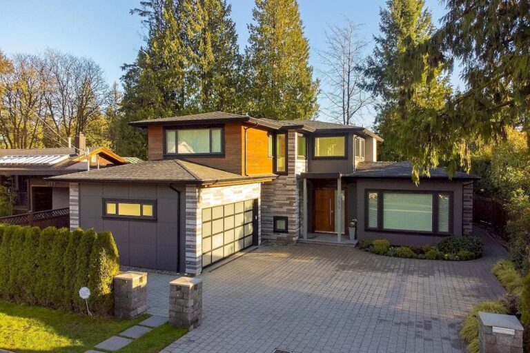 This C$4,780,000 Fabulous Quality Home is Truly Exceptional Value in North Vancouver