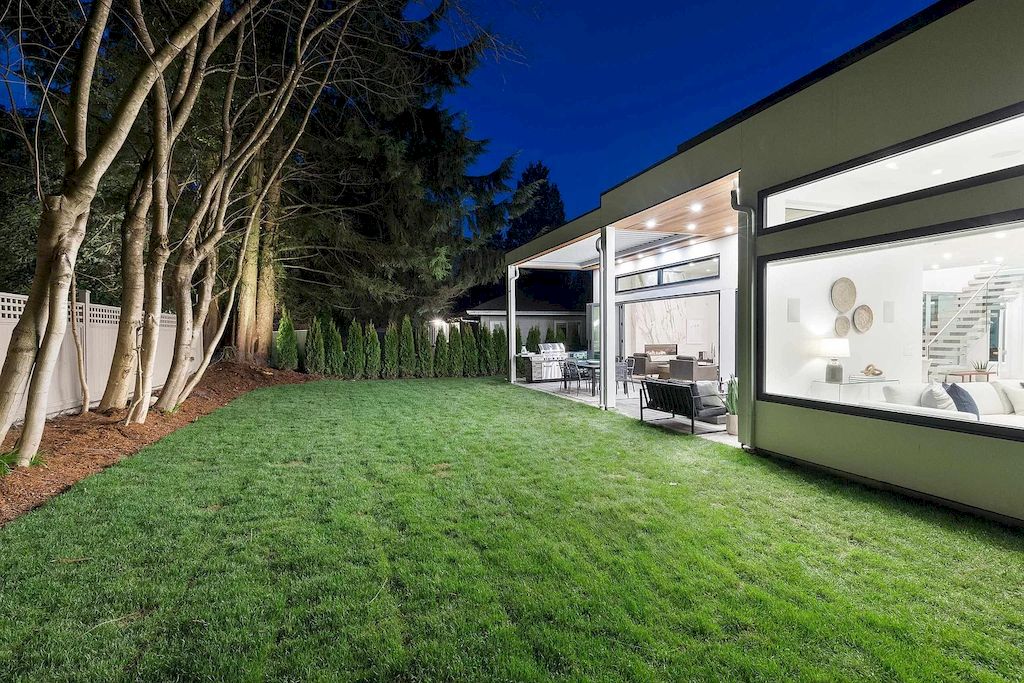 The House in North Vancouver is an urban oasis with functionality and tranquilly, now available for sale. This home located at 3480 Aintree Dr, North Vancouver, BC V7R 4E3, Canada