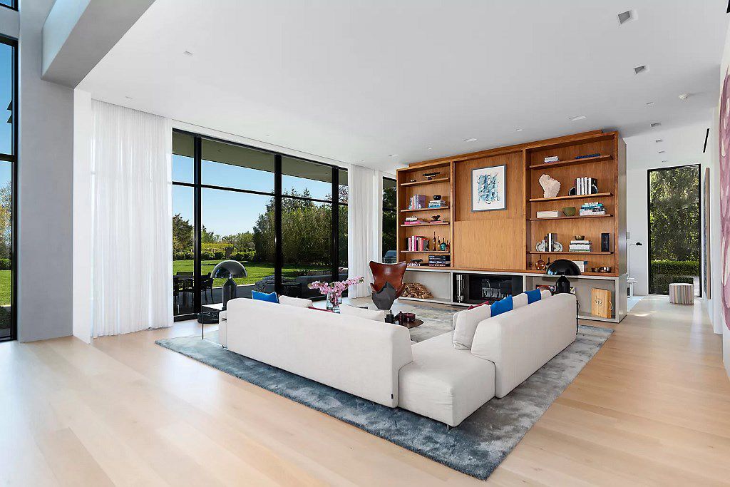 Chic Custom Built Residence in New York asks for $17,995,000 by Francis D'haene