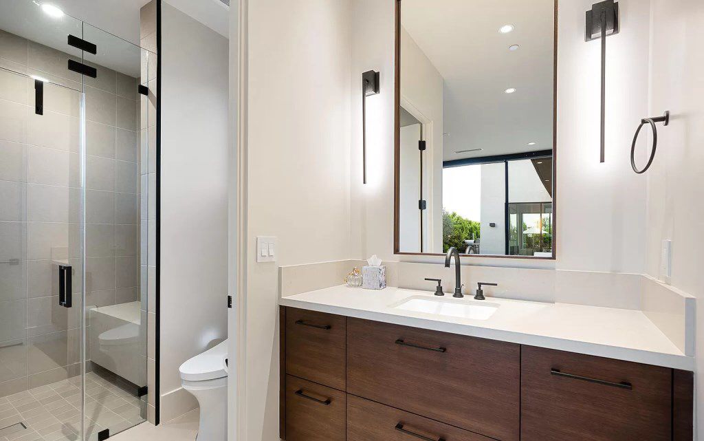 New Streamline Contemporary Home in Arizona hits Market for $4,995,000