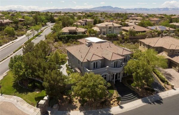 Gorgeous Estate in Nevada was fully refreshed from top to bottom asking for $5,350,000