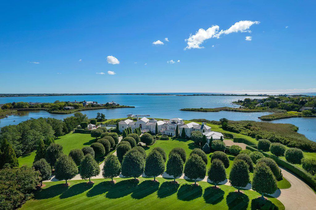 Ample Residence in New York sells for $72,000,000 designed by renowned Barnes Coy Architects