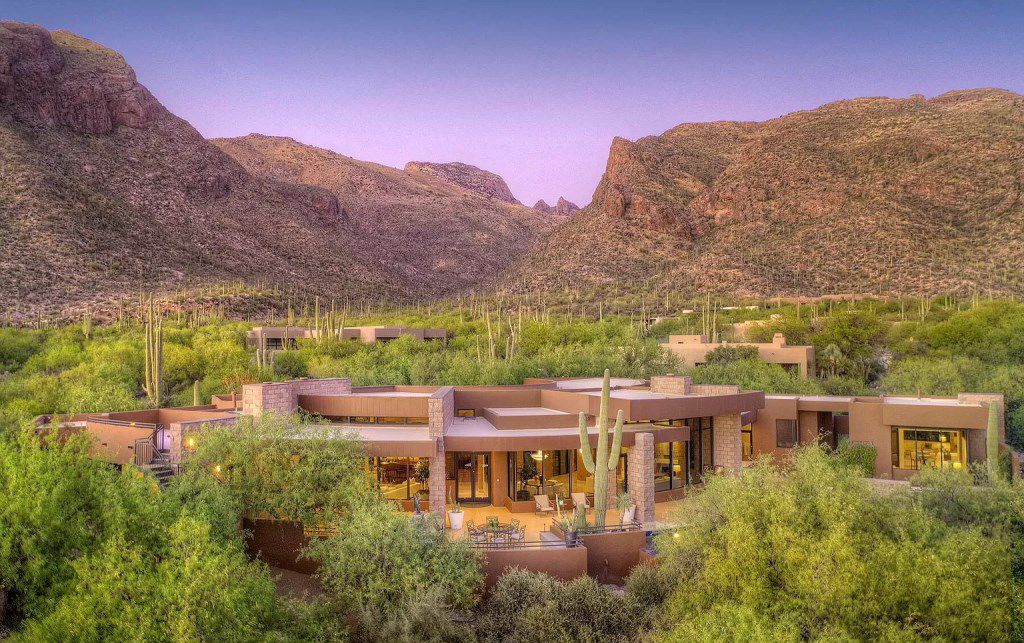 Stunning and sophisticated contemporary Estate in Arizona asks for $3,595,000