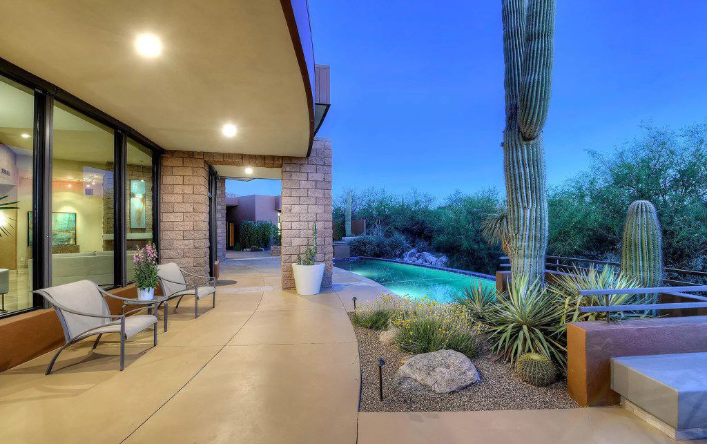 Stunning and sophisticated contemporary Estate in Arizona asks for $3,595,000