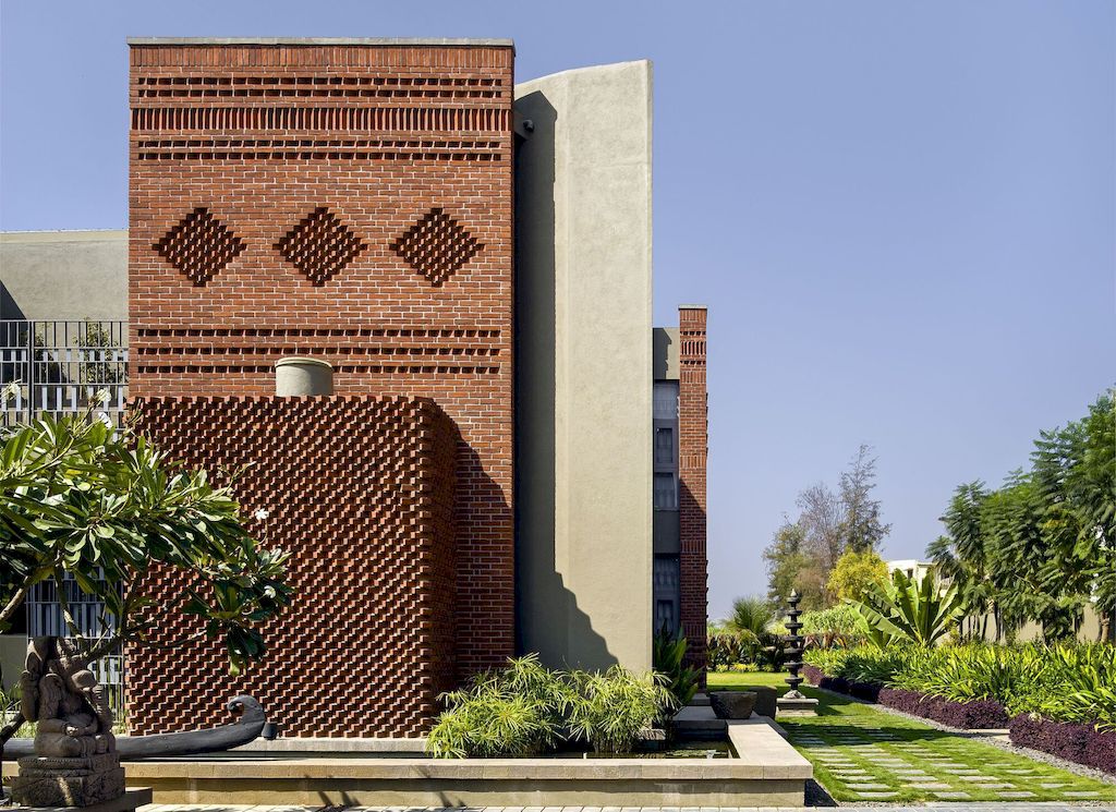 Brick House Showcases Culture & Grandeur of Solapur by Studio Humane