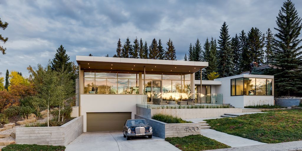 Britannia House for open, airy feel by Shugarman Architecture + Design Inc