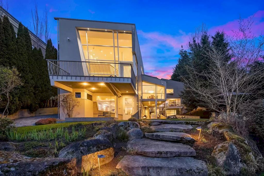 Entirely-Dream-Residence-with-Extraordinary-Architecture-in-Washington-Hits-Market-for-21500000-37