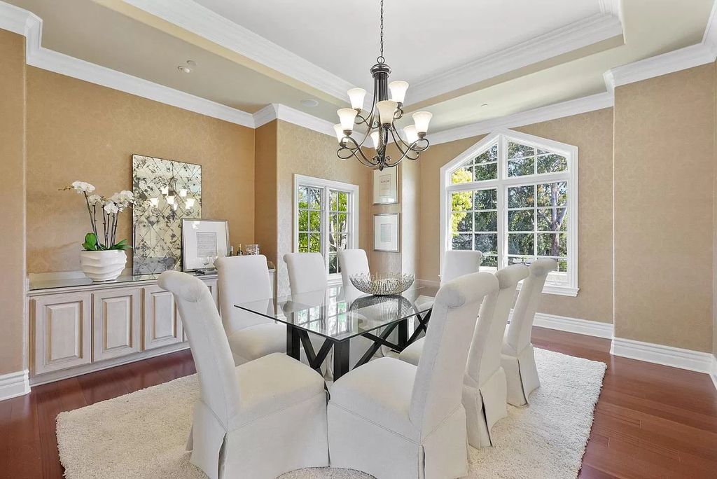 The Estate in Saratoga is perfect for the California lifestyle nestled in one of the most highly sought out neighborhoods in Saratoga now available for sale. This home located at 18929 Monte Vista Dr, Saratoga, California