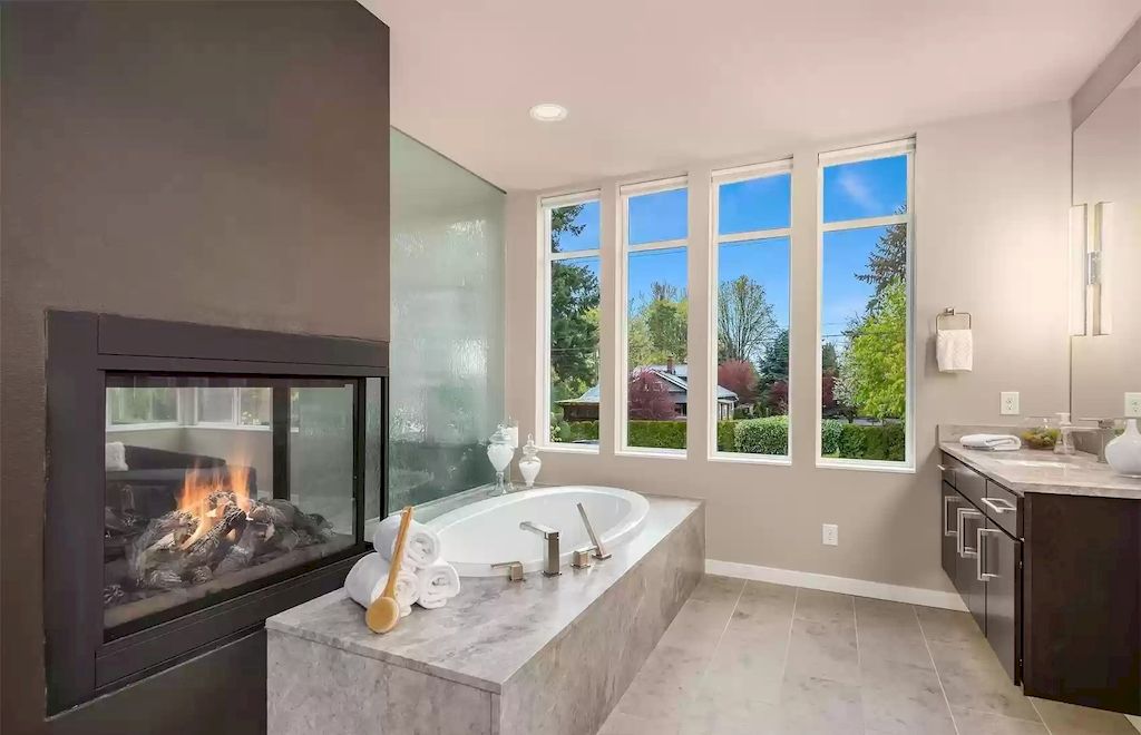 The Estate in Washington is a luxurious home and a true entertainer's delight now available for sale. This home located at 10607 NE 53rd St, Kirkland, Washington; offering 04 bedrooms and 03 bathrooms with 3,563 square feet of living spaces.