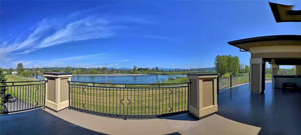 The Estate in Washington is a luxurious home providing incredible space for entertaining now available for sale. This home located at 10523 Airport Way, Snohomish, Washington; offering 05 bedrooms and 04 bathrooms with 5,830 square feet of living spaces.