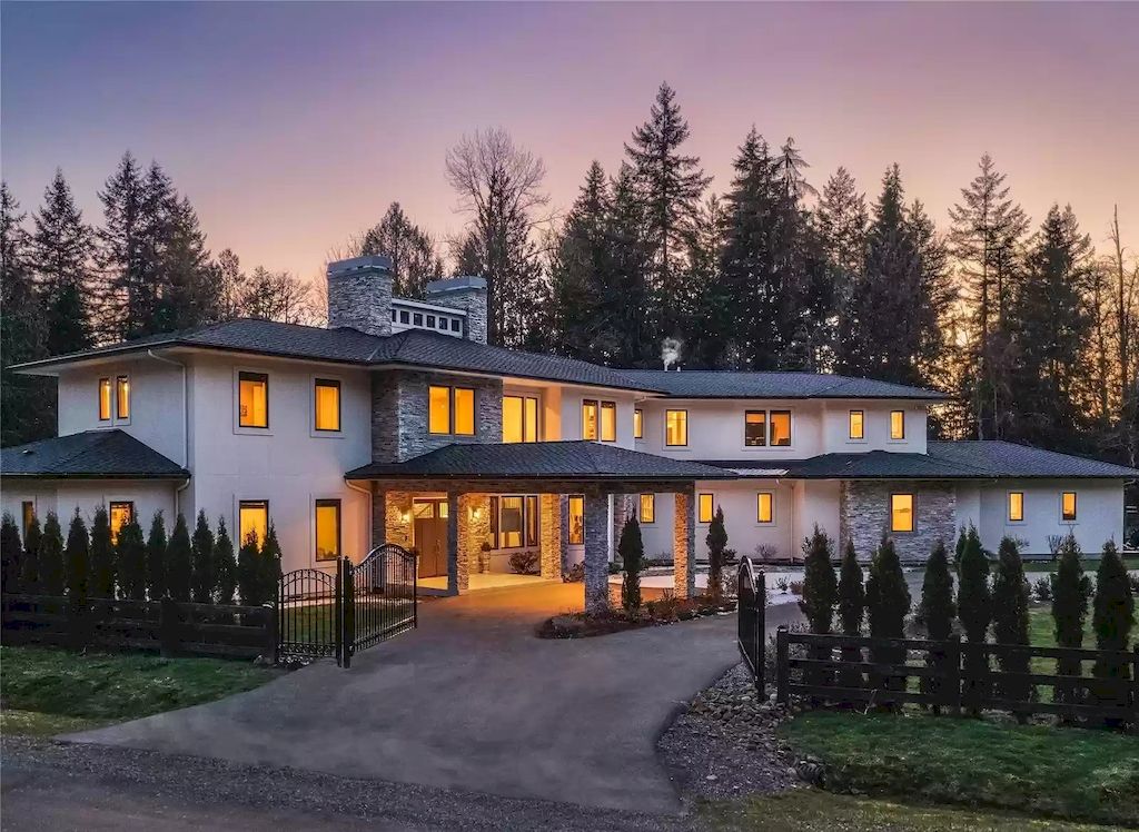 The Estate in Washington is a luxurious home offering exceptional open entertaining venues and private retreats now available for sale. This home located at 22025 NE 150th St, Woodinville, Washington; offering 06 bedrooms and 07 bathrooms with 6,650 square feet of living spaces.