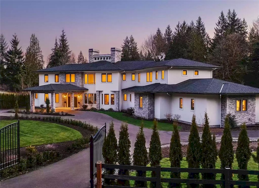 The Estate in Washington is a luxurious home offering exceptional open entertaining venues and private retreats now available for sale. This home located at 22025 NE 150th St, Woodinville, Washington; offering 06 bedrooms and 07 bathrooms with 6,650 square feet of living spaces.