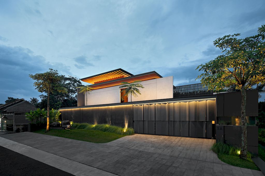 Grey Palace house, Beautiful brand new home in Indonesia by Axial Studio