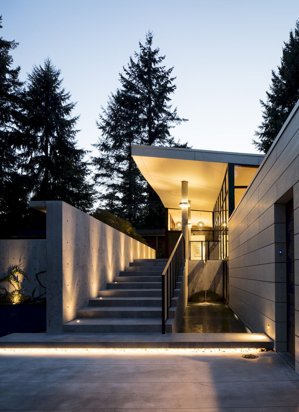 Inside Outside House in Washington by David Coleman Architecture